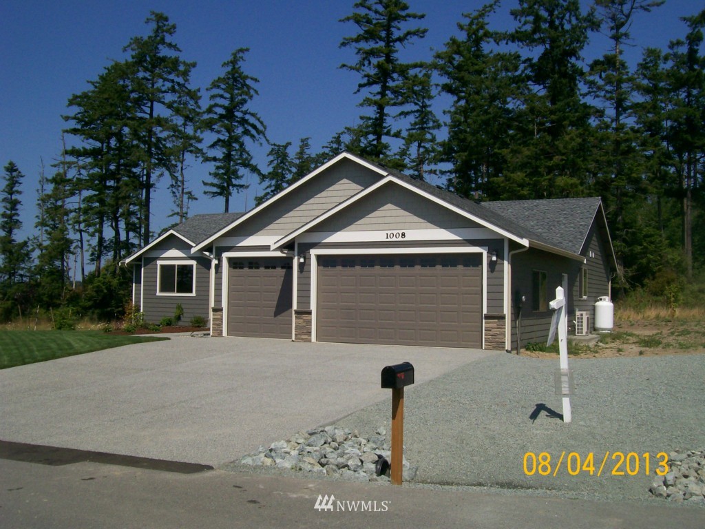 1008 Lyle Ridge Circle Oak Harbor, WA 98277 - Photo 2 of 20 Gallery Image 2