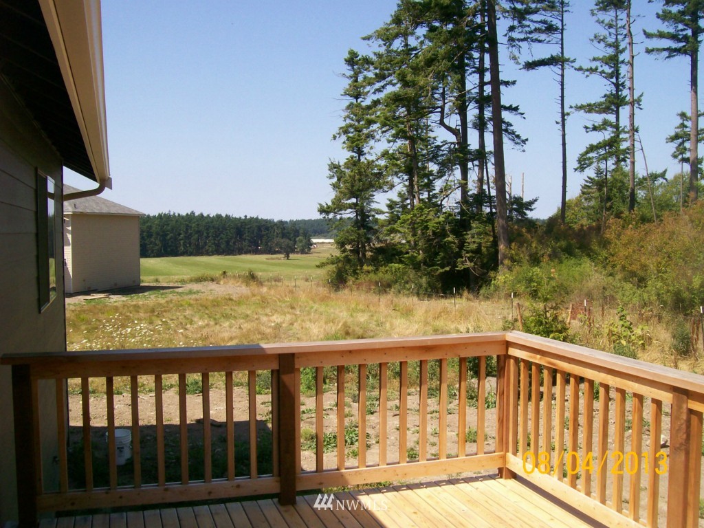 1008 Lyle Ridge Circle Oak Harbor, WA 98277 - Photo 3 of 20 Gallery Image 3