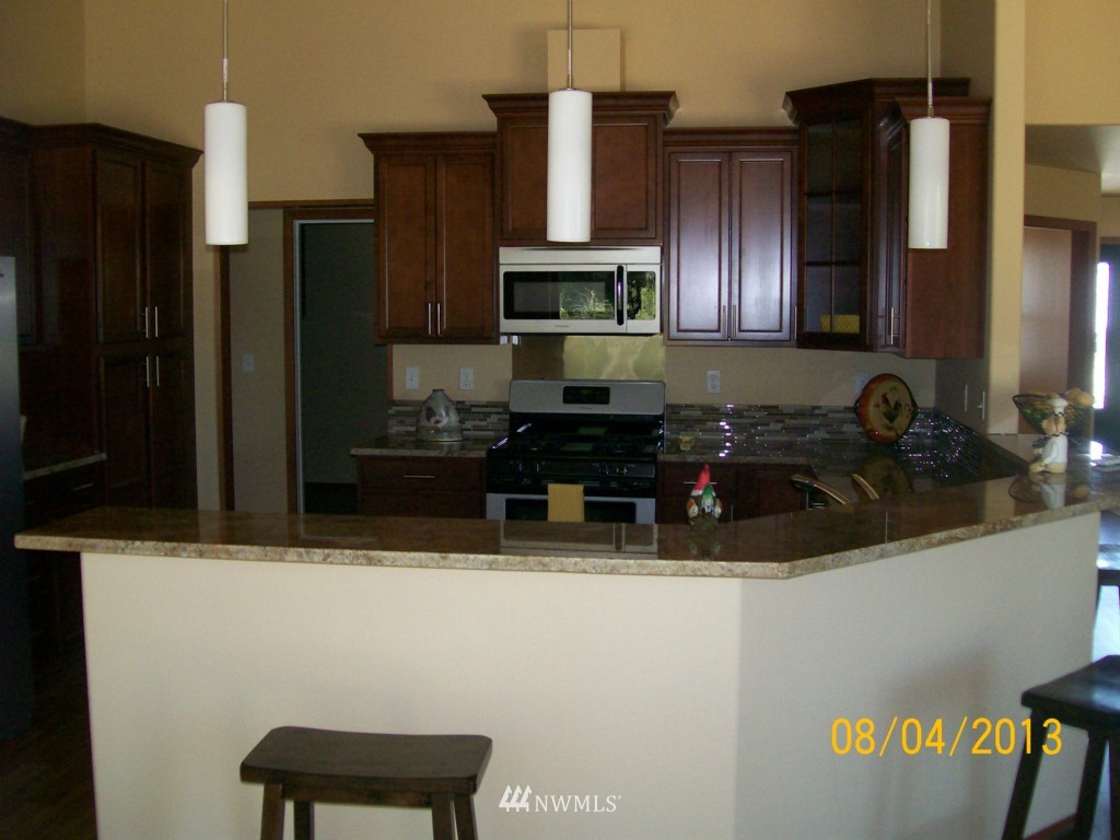 1008 Lyle Ridge Circle Oak Harbor, WA 98277 - Photo 7 of 20 Gallery Image 7