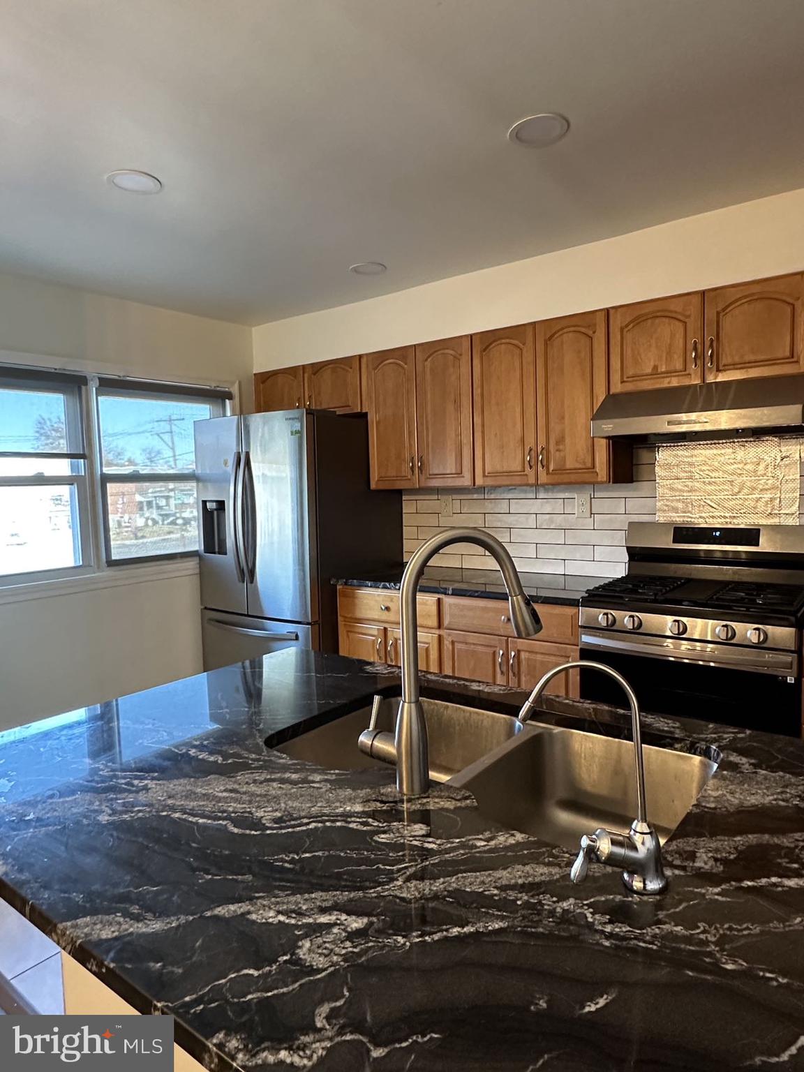 3300 Gurley Road Philadelphia, PA 19154 - Photo 3 of 24