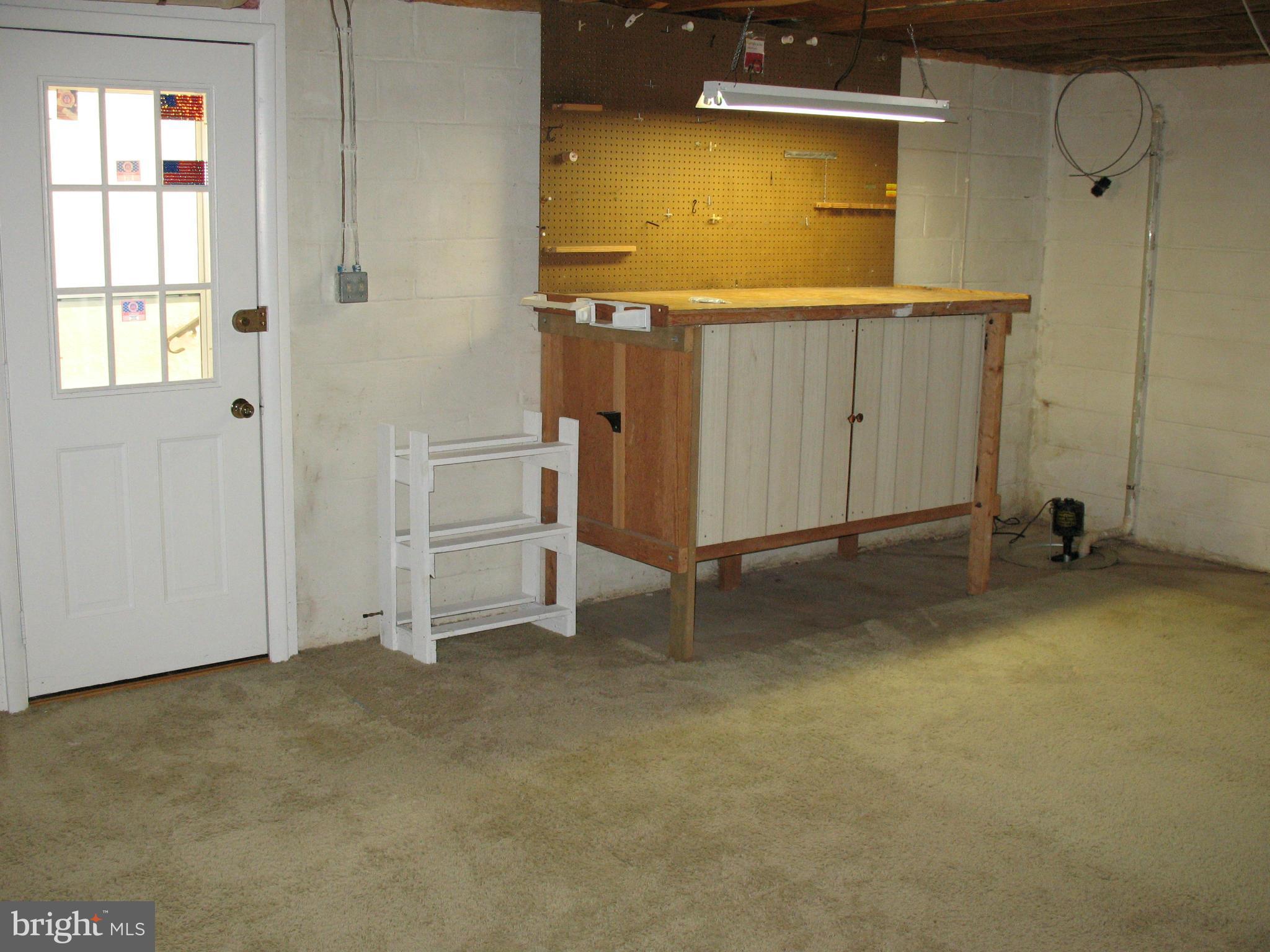 9618 Trepid Road Baltimore, MD 21236 - Photo 18 of 30 Workbench