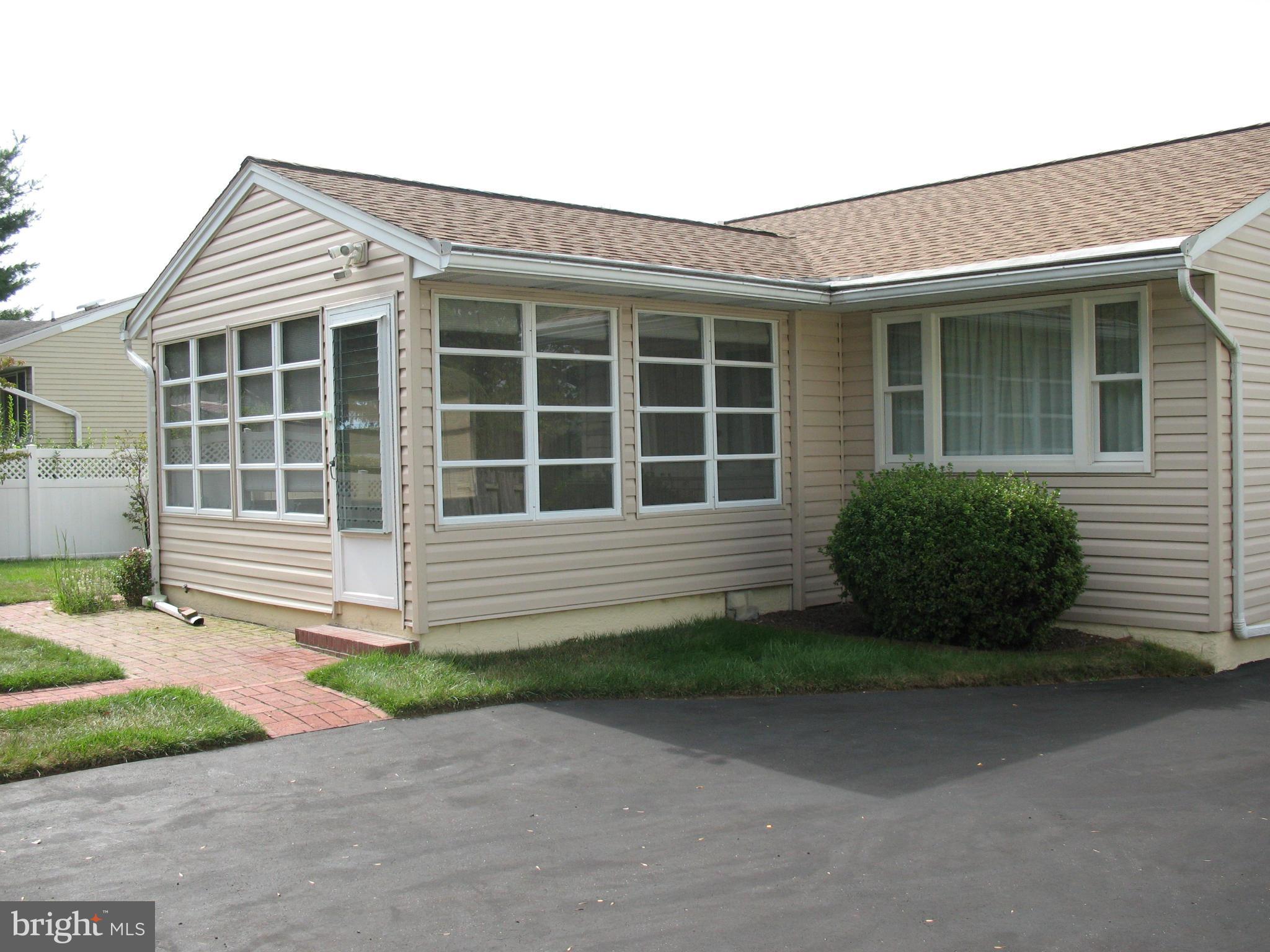 9618 Trepid Road Baltimore, MD 21236 - Photo 21 of 30 Enclosed Sun Porch