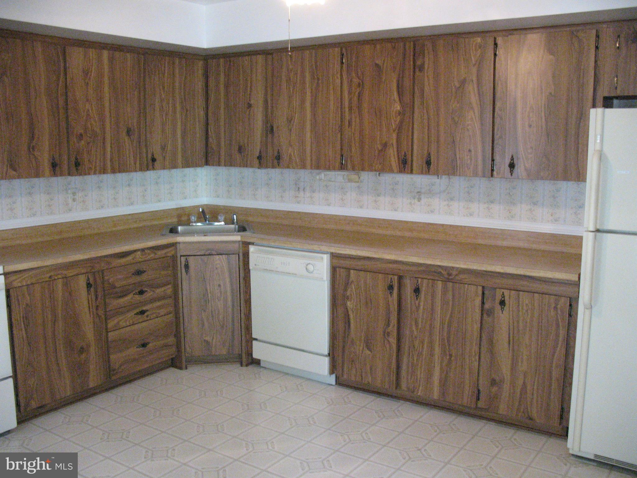 9618 Trepid Road Baltimore, MD 21236 - Photo 10 of 30 Kitchen