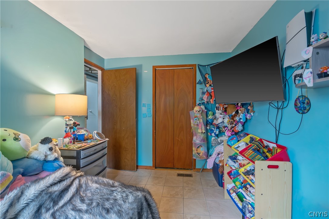 4187 Burningtree Road Clay, NY 13090 - Photo 17 of 30