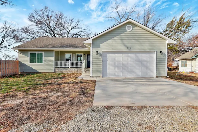 $240,000 | 613 South Forrest Street, Douglass, KS 67039