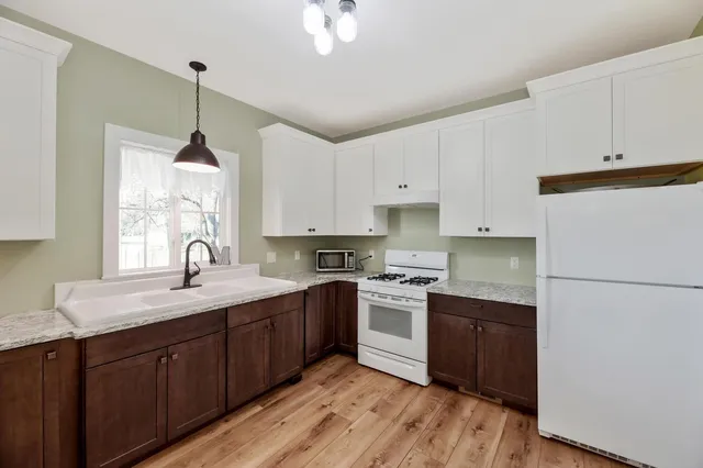 $240,000 | 613 South Forrest Street, Douglass, KS 67039