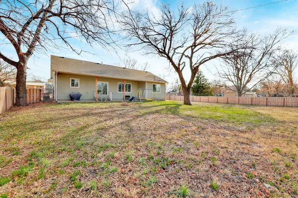 $240,000 | 613 South Forrest Street, Douglass, KS 67039