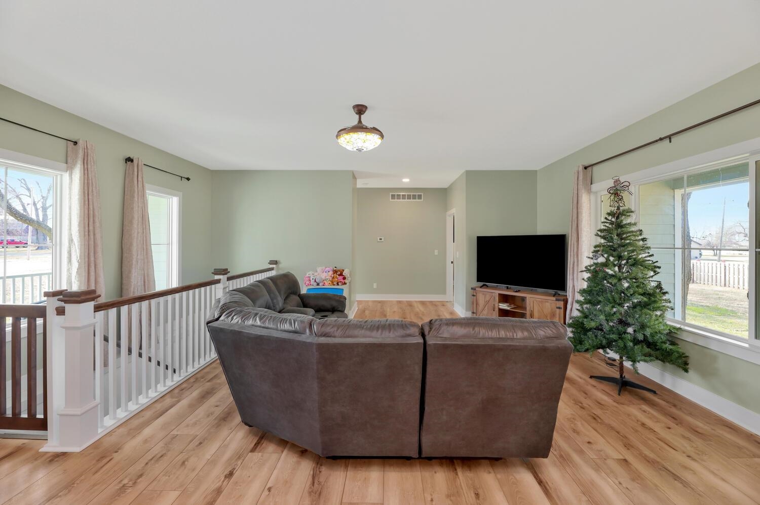 613 South Forrest Street Douglass, KS 67039 - Photo 5 of 36