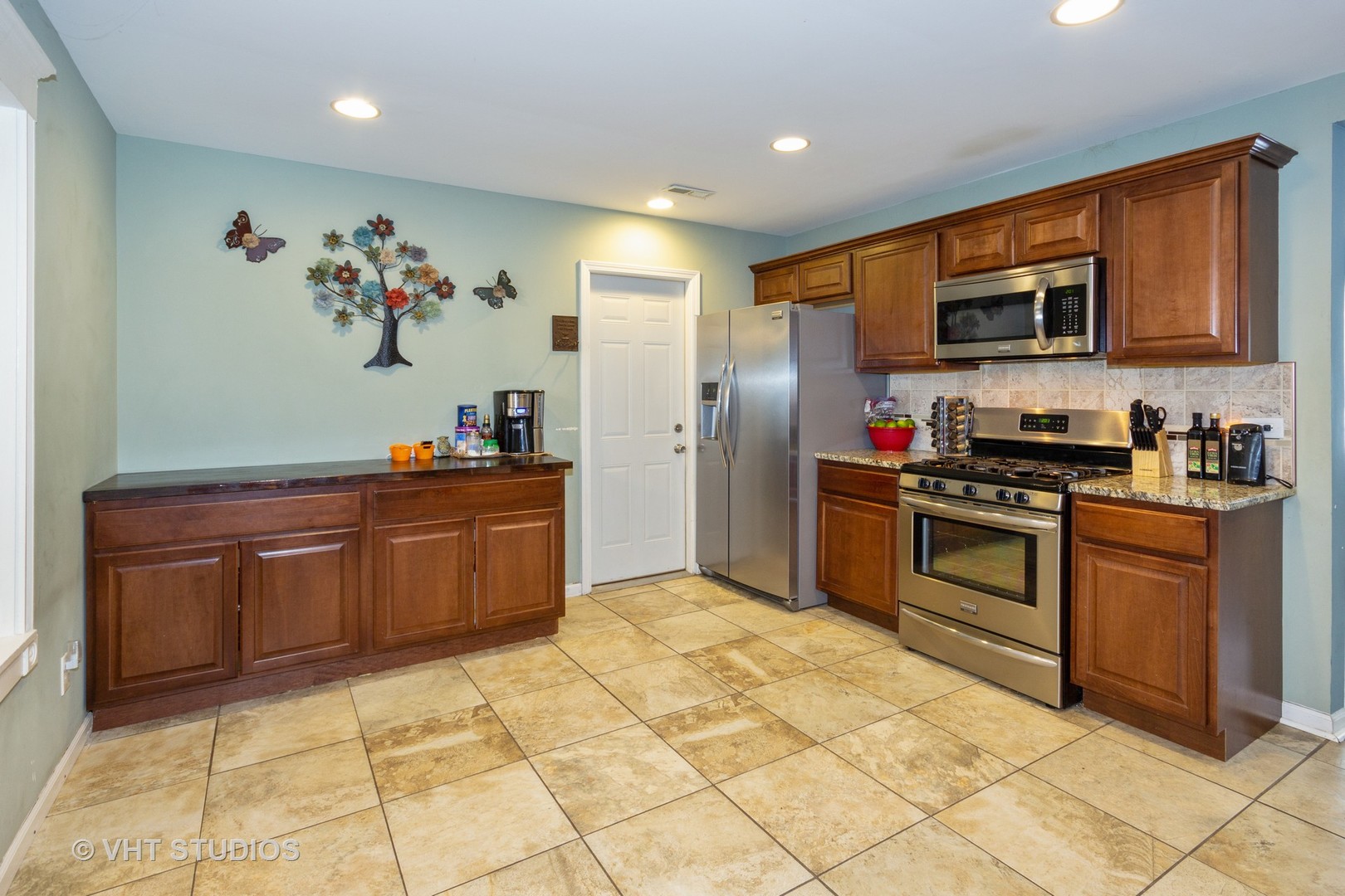 73 Pueblo Road Montgomery, IL 60538 - Photo 4 of 11