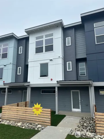 a house that has a lot of windows on it