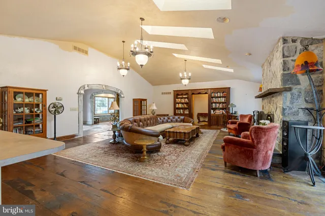 a view of an entryway with a window