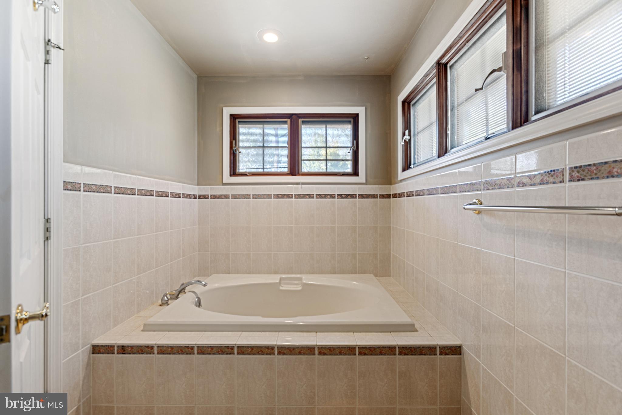 15 Baltray Road Dover, DE 19904 - Photo 40 of 59 a bathroom with a tub