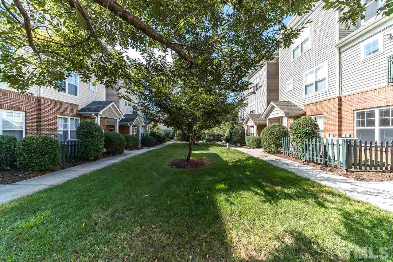 2811 Ulster Alley Raleigh, NC 27606 - Photo 3 of 24