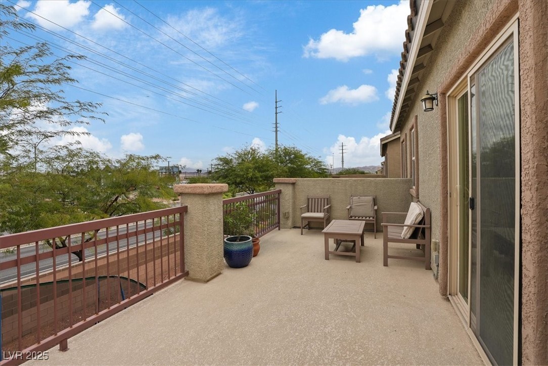 1070 Fish Pond Avenue Henderson, NV 89014 - Photo 18 of 32