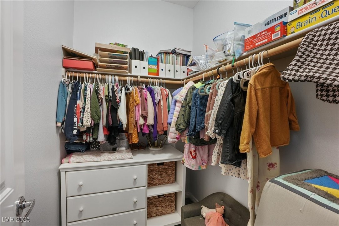 1070 Fish Pond Avenue Henderson, NV 89014 - Photo 21 of 32