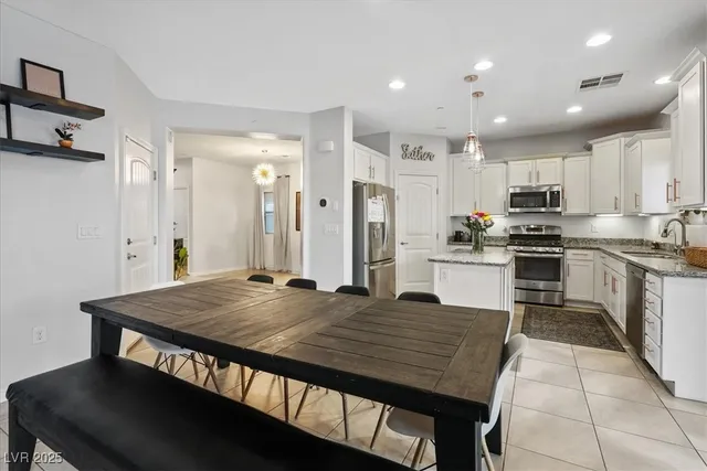 $499,999 | 1070 Fish Pond Avenue, Henderson, NV 89014