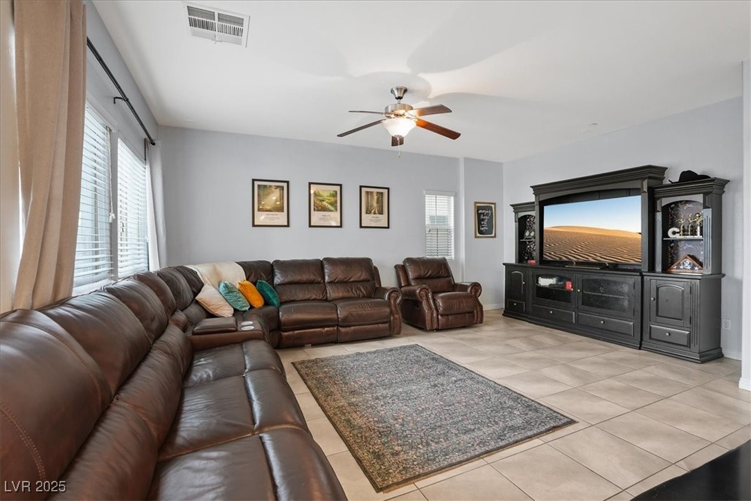 1070 Fish Pond Avenue Henderson, NV 89014 - Photo 9 of 32