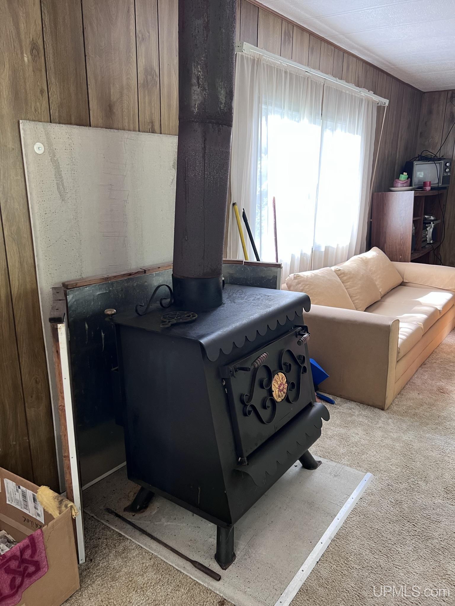 9896 Graves Road Manistique, MI 49854 - Photo 13 of 18 Gallery Image 13