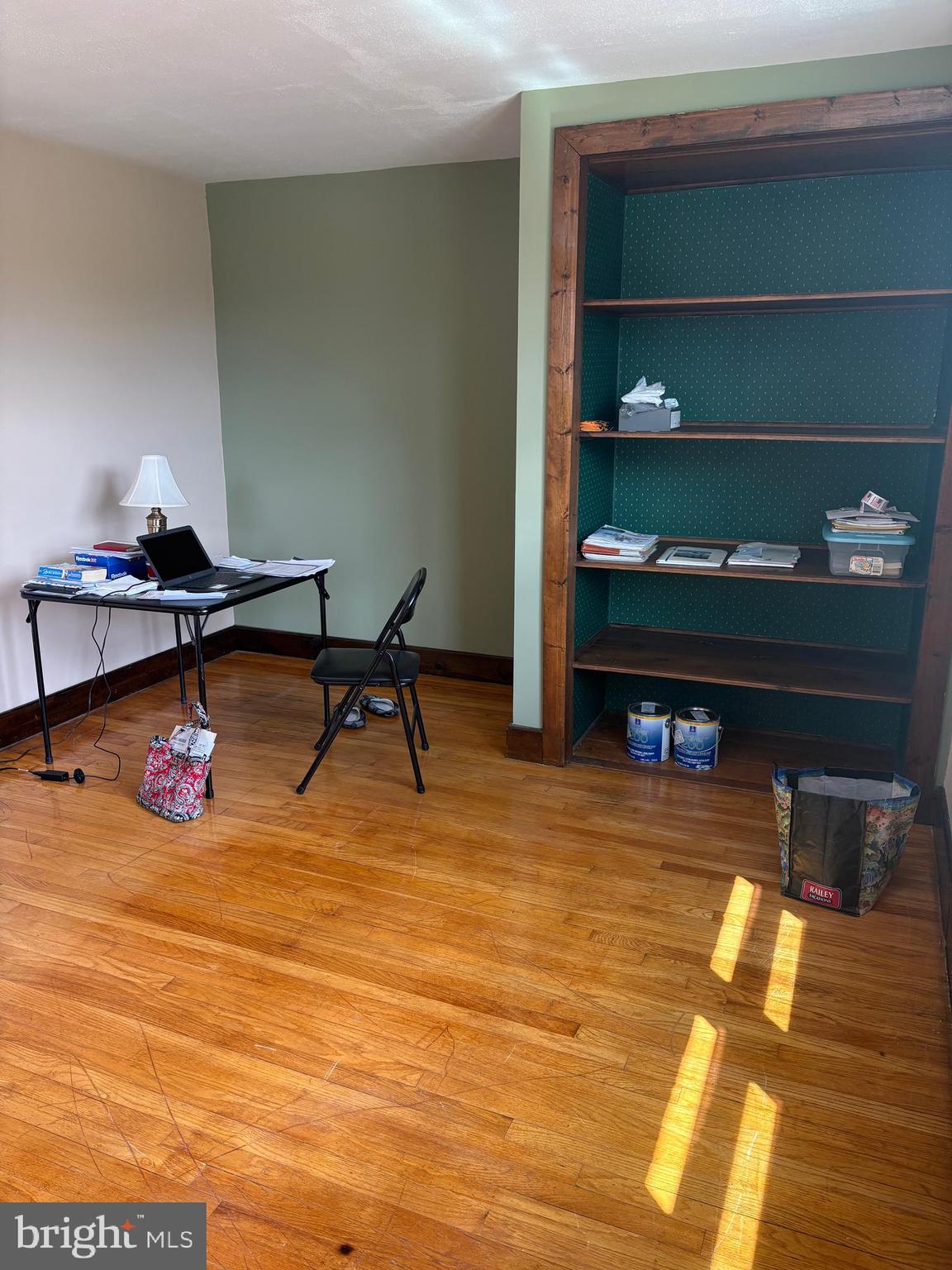 1809 Merritt Boulevard Baltimore, MD 21222 - Photo 21 of 33 a room with wooden floor and table tennis
