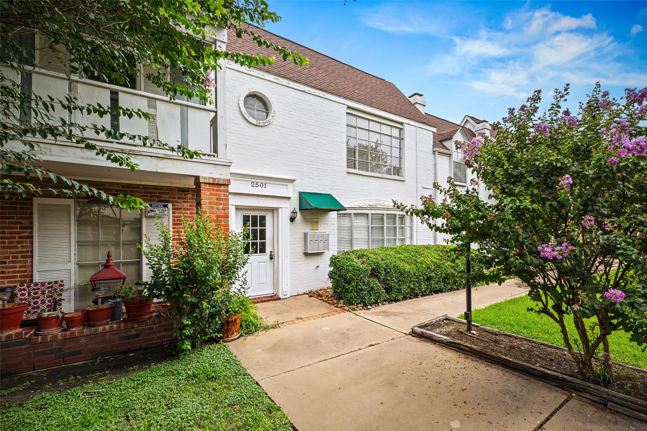 welcome to 2501 Marilee #4