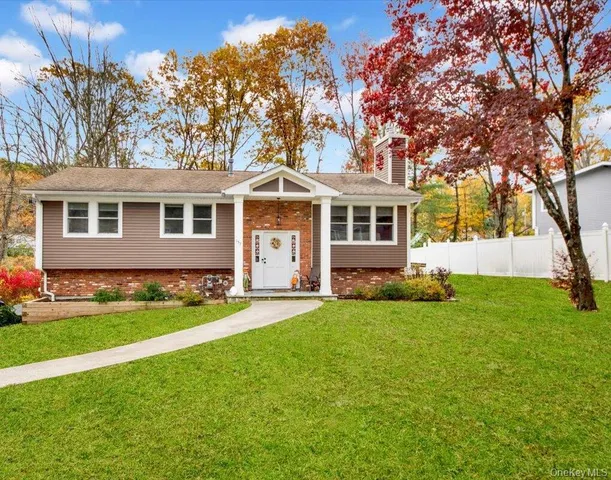 $799,000 | 157 Phyllis Court, Yorktown Heights, NY 10598