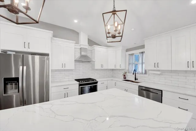 $799,000 | 157 Phyllis Court, Yorktown Heights, NY 10598