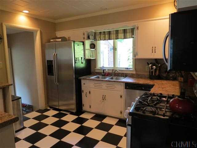 7 Norge Road Bethlehem, NY 12054 - Photo 7 of 22 Photo 7