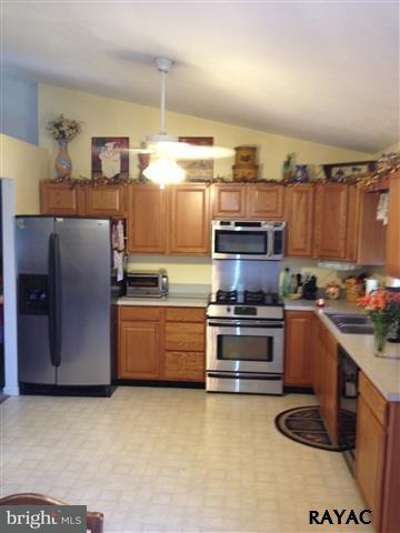 1908 Cedar Drive Spring Grove, PA 17362 - Photo 5 of 18