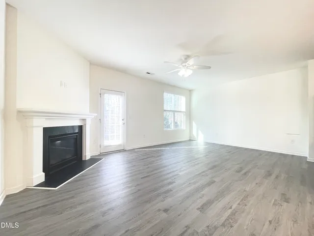 $1,875 | 706 Treviso Lane, Apex, NC 27502