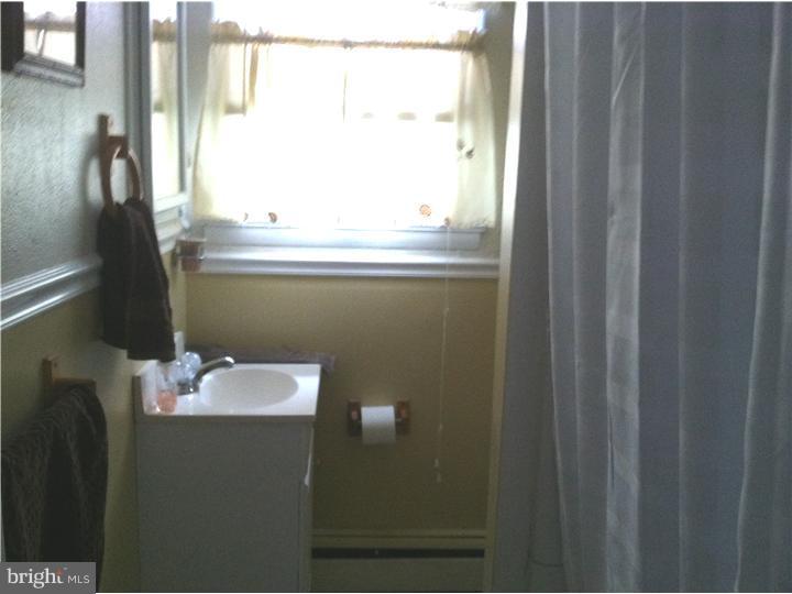 241 Brookside Road East Norriton, PA 19401 - Photo 17 of 18 Bathroom