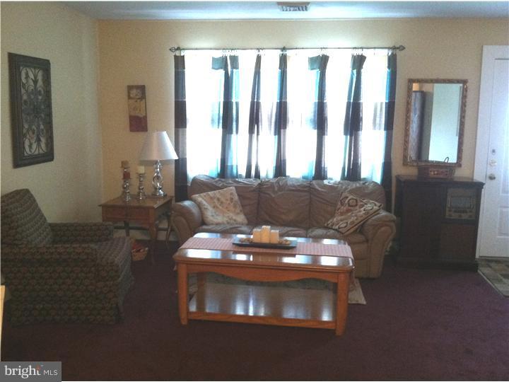241 Brookside Road East Norriton, PA 19401 - Photo 3 of 18 Living Room