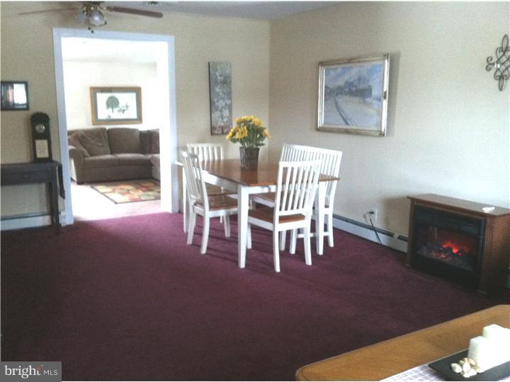 241 Brookside Road East Norriton, PA 19401 - Photo 5 of 18 Dining Room