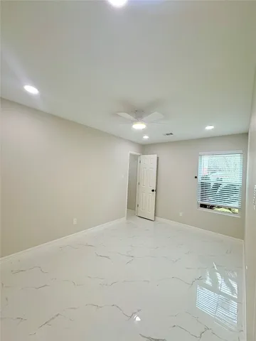 $290,000 | 9714 Rich Mountain Court, Humble, TX 77396