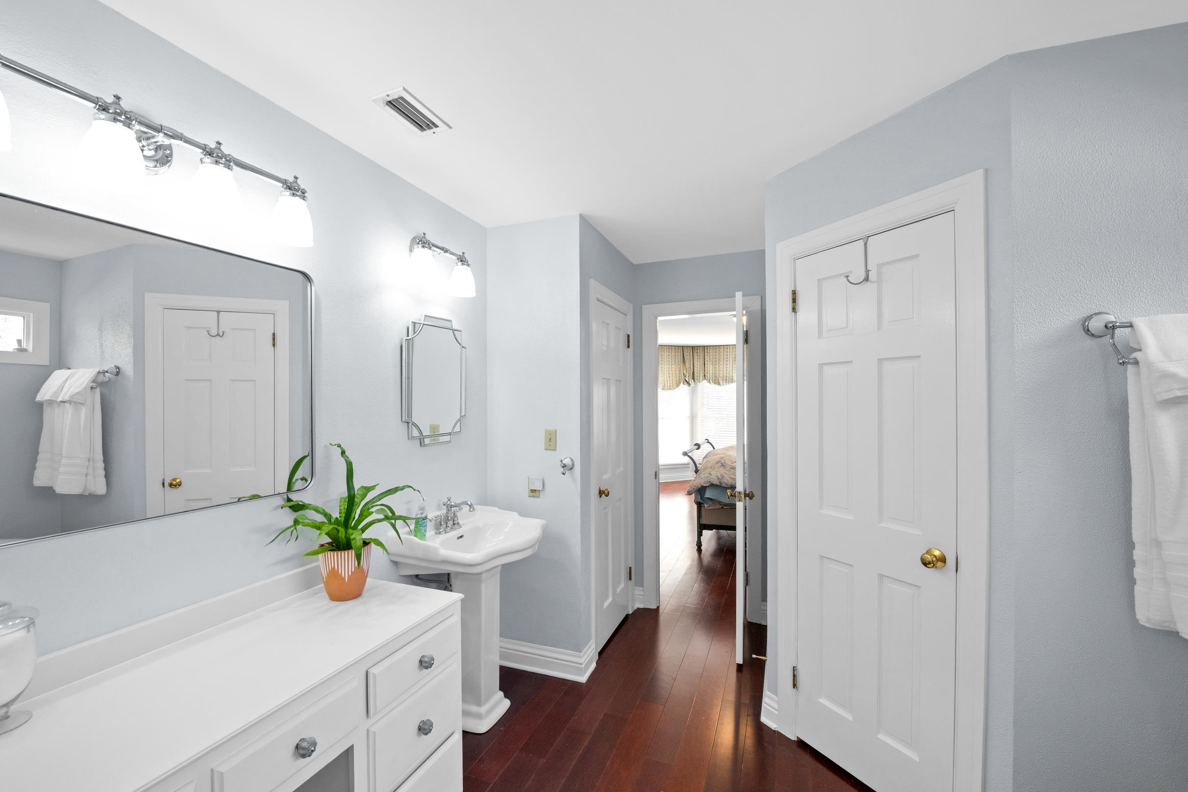 510 Oak Ridge Court West Daphne, AL 36526 - Photo 25 of 50 Bathroom