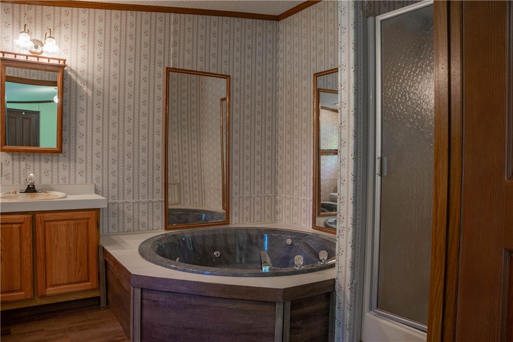 5450 West Deaver Road Columbus, IN 47201 - Photo 13 of 26 Gallery Image 13