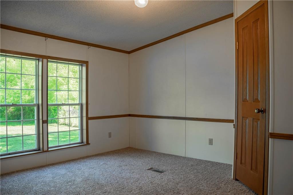 5450 West Deaver Road Columbus, IN 47201 - Photo 16 of 26 Gallery Image 16