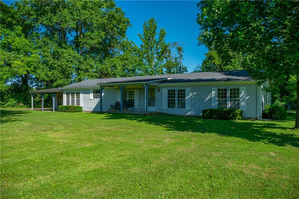 5450 West Deaver Road Columbus, IN 47201 - Photo 21 of 26 Gallery Image 21