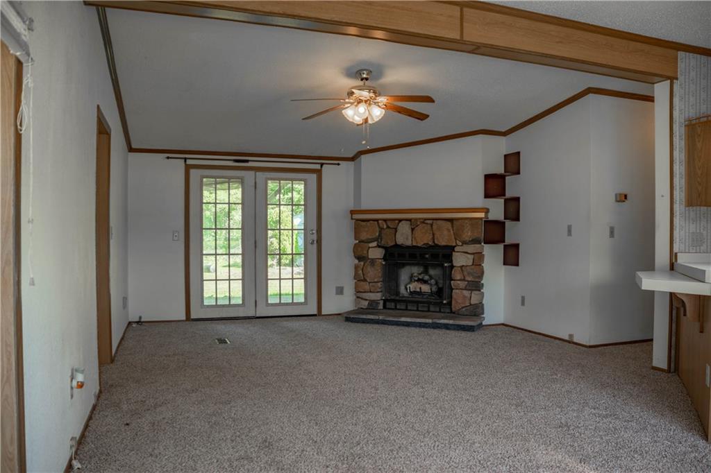 5450 West Deaver Road Columbus, IN 47201 - Photo 7 of 26 Gallery Image 7