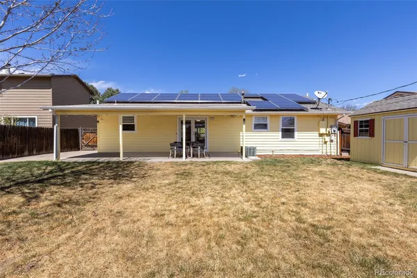 $585,000 | 984 East 7th Avenue, Broomfield, CO 80020