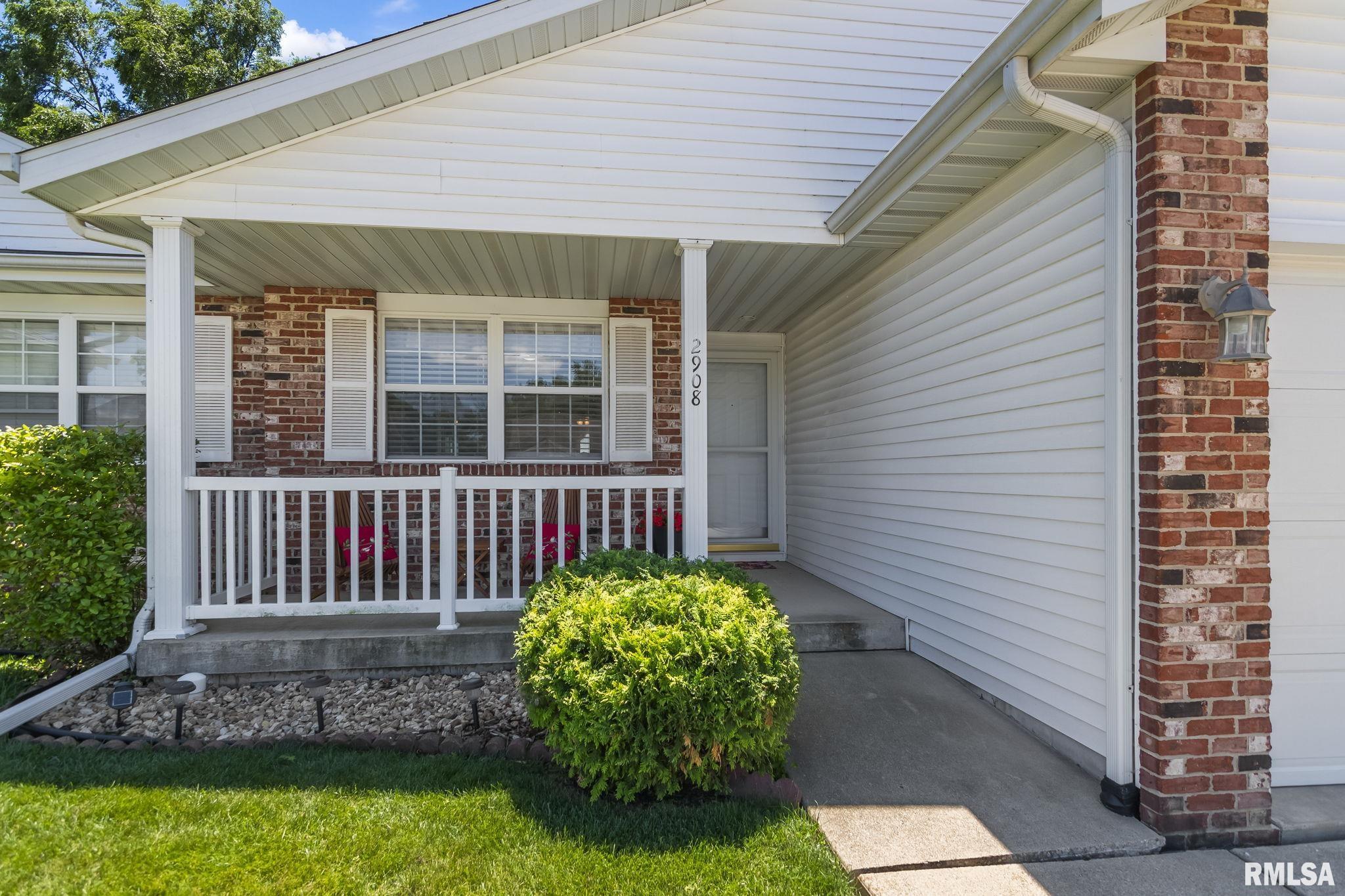 2908 Ocala Lane Springfield, IL 62707 - Photo 2 of 32