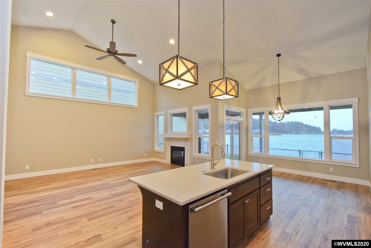 5246 Davis Street Turner, OR 97392 - Photo 8 of 24