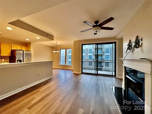 $1,550 | 718 West Trade Street, Unit 606, Charlotte, NC 28202