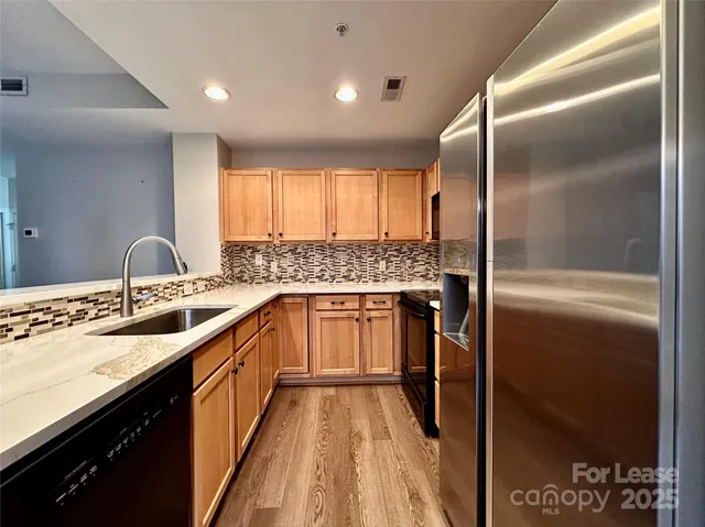 $1,650 | 718 West Trade Street, Charlotte, NC 28202