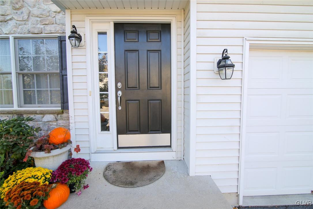 1630 Sculac Road Bethlehem, PA 18020 - Photo 3 of 25 Gallery Image 3