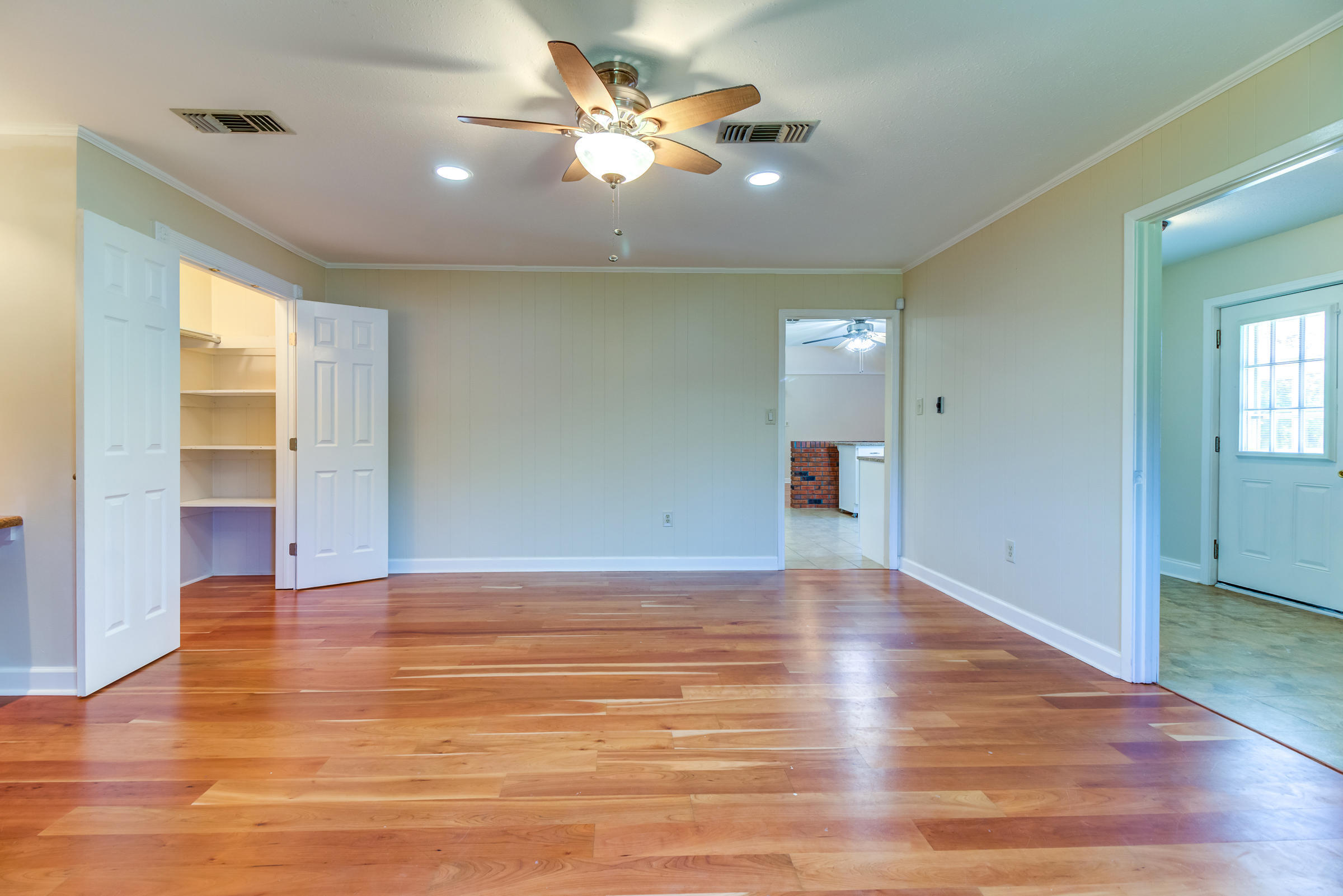 17279 Perkins Road Gulfport, MS 39503 - Photo 16 of 61 17279 Perkins Rd (32)