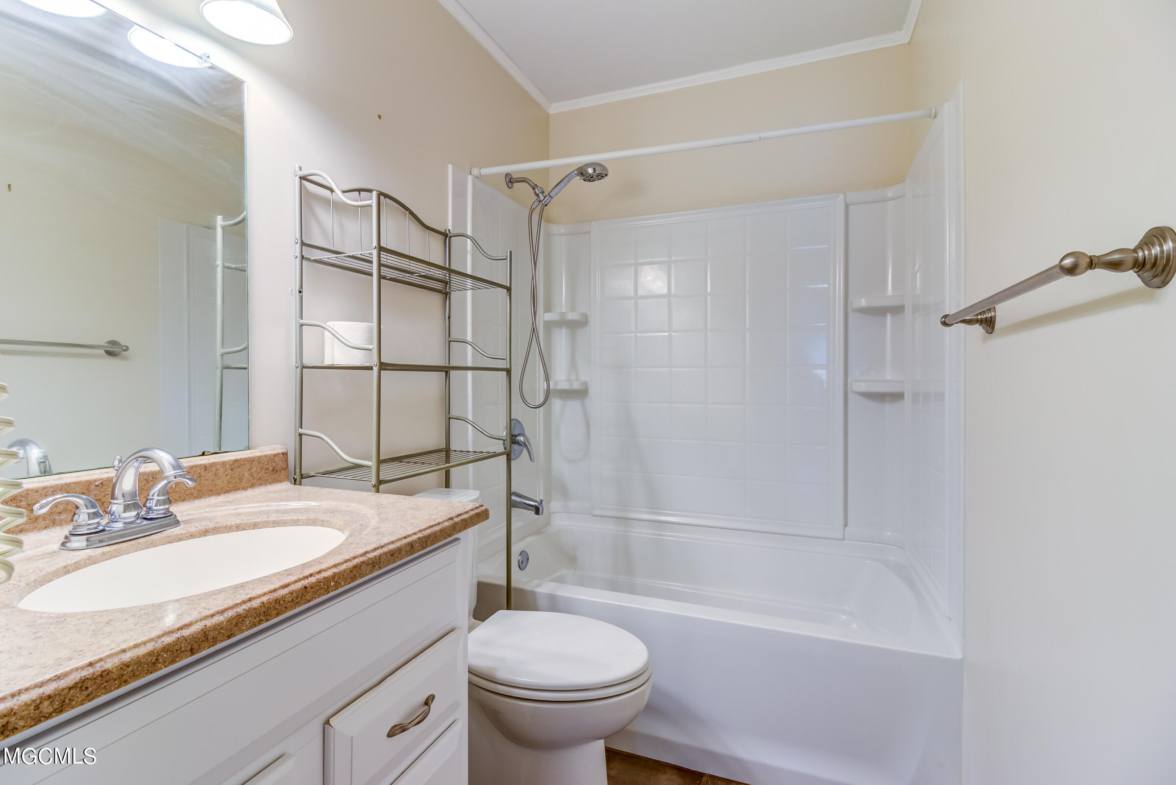 17279 Perkins Road Gulfport, MS 39503 - Photo 22 of 61 17279 Perkins Rd (38)