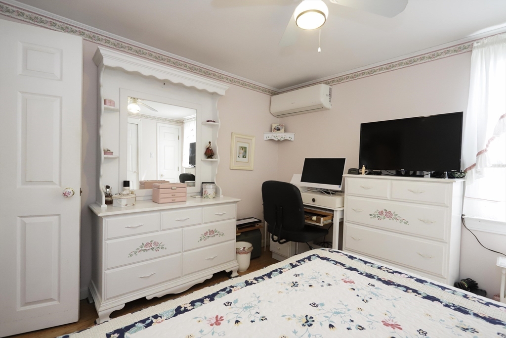 35 Point Street Fairhaven, MA 02719 - Photo 32 of 36