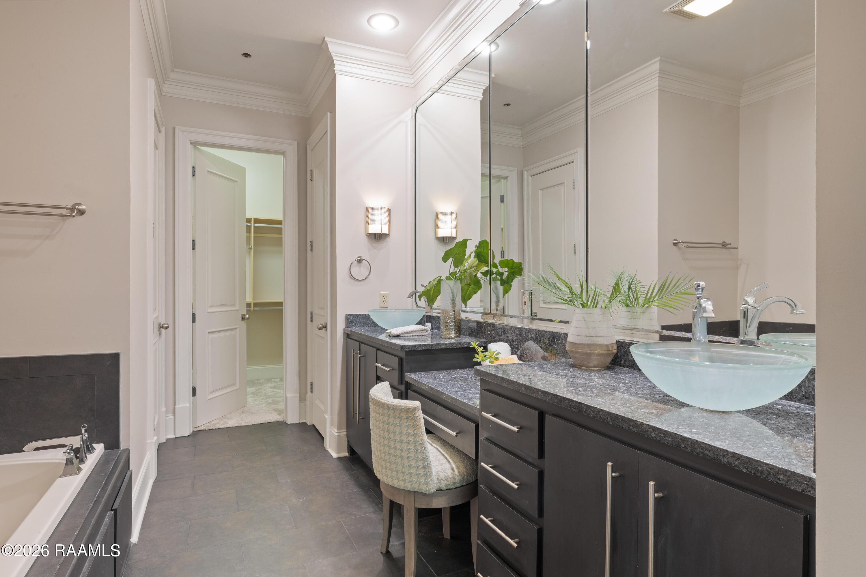 605 Silverstone Road, Unit 205B Lafayette, LA 70508 - Photo 7 of 45