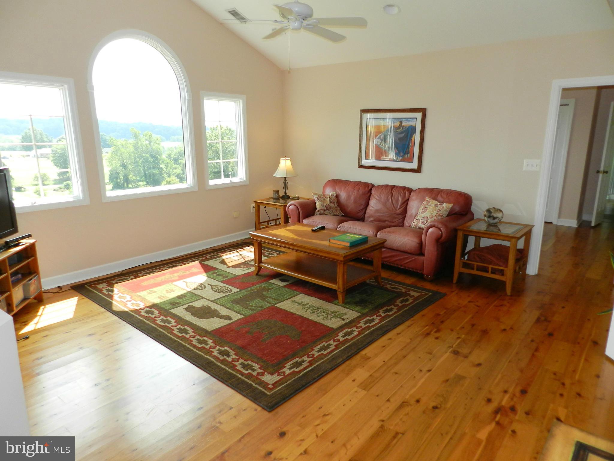17401 Conoy Road Barnesville, MD 20838 - Photo 18 of 30 Family Room