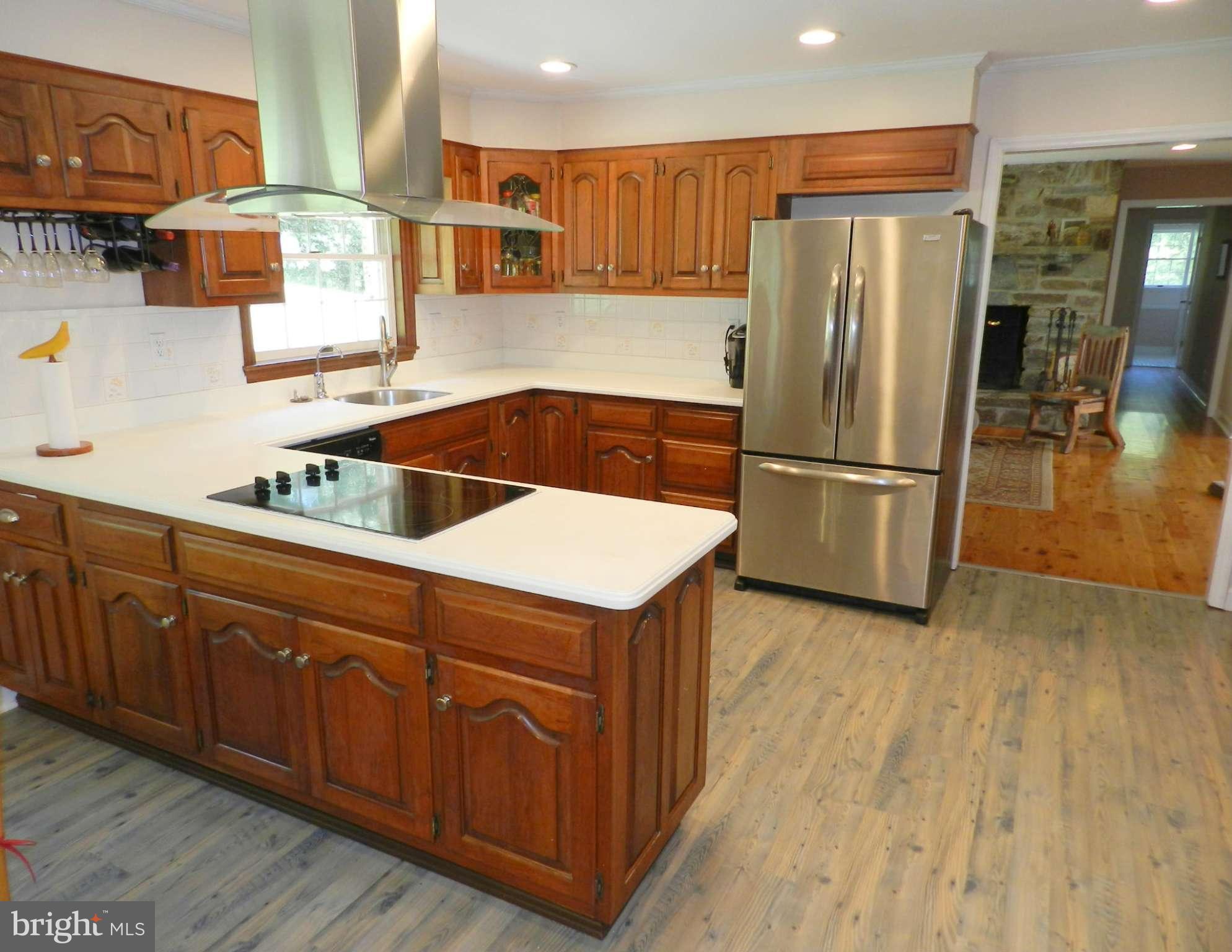 17401 Conoy Road Barnesville, MD 20838 - Photo 9 of 30 Kitchen